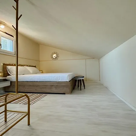 別荘 'sa Vinzedda' Galtellì